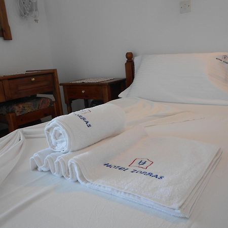 Zorbas Hotel Pythagoreio  Room photo