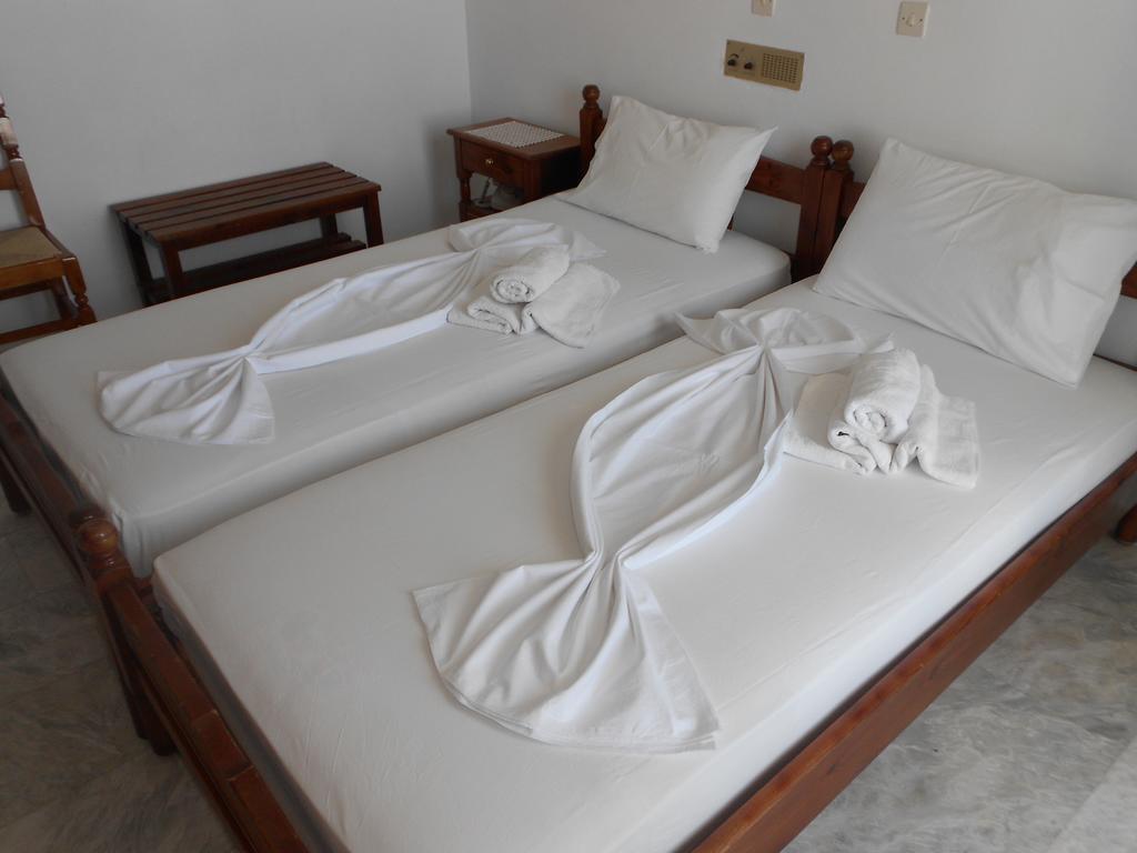 Zorbas Hotel Pythagoreio  Room photo