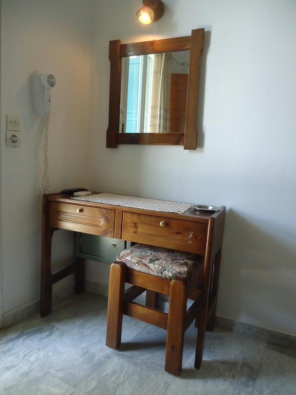 Zorbas Hotel Pythagoreio  Room photo