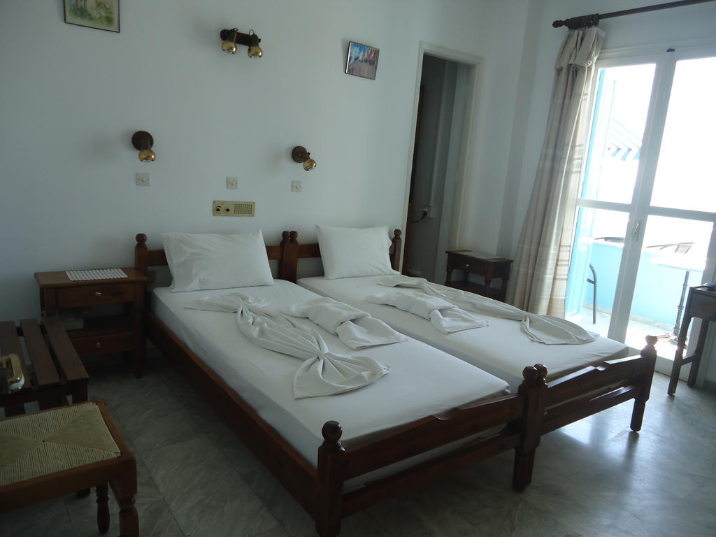 Zorbas Hotel Pythagoreio  Room photo