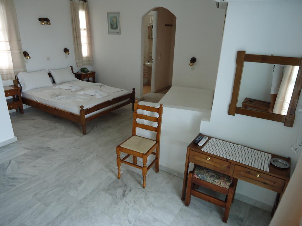Zorbas Hotel Pythagoreio  Room photo